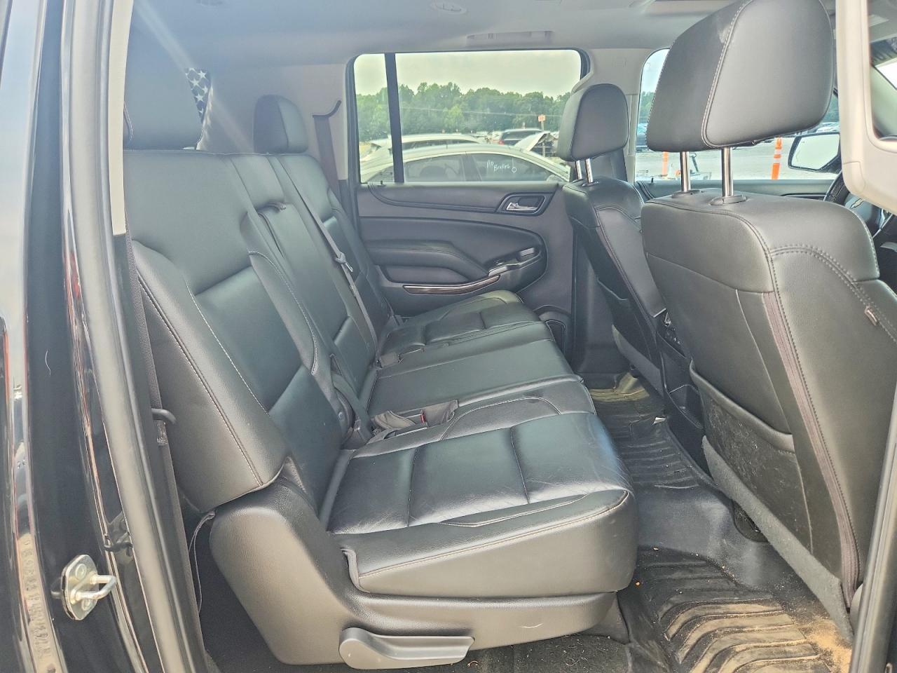 2018 Chevrolet Suburban K1500 Lt - zdjęcie 11