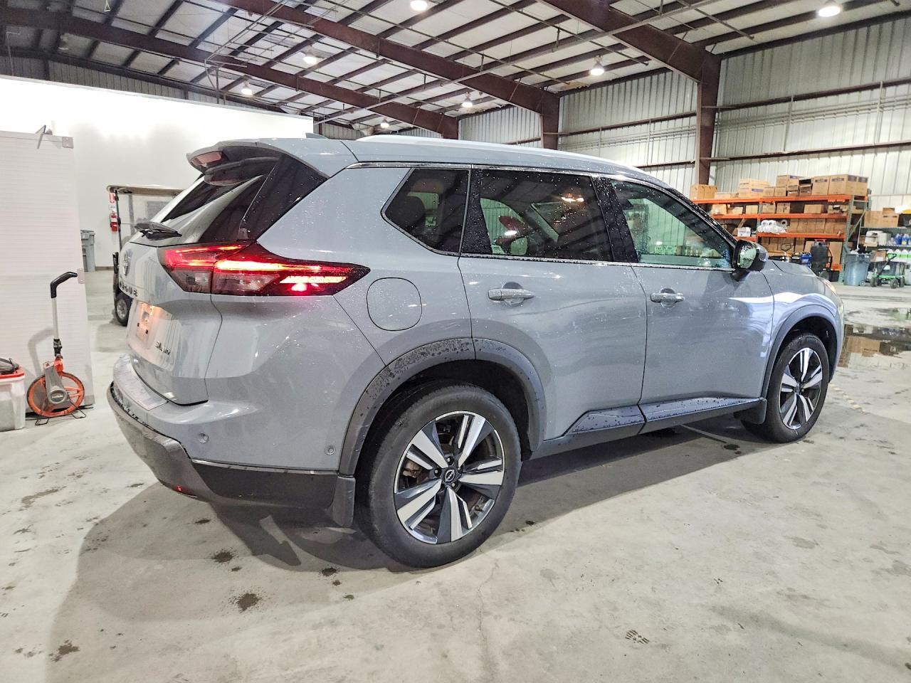2024 Nissan Rogue Sl - zdjęcie 3