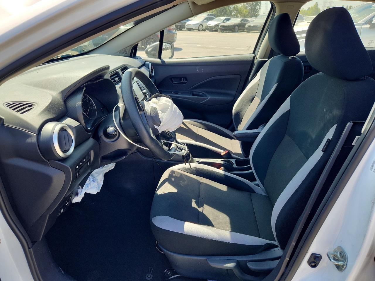2025 Nissan Versa S - zdjęcie 7