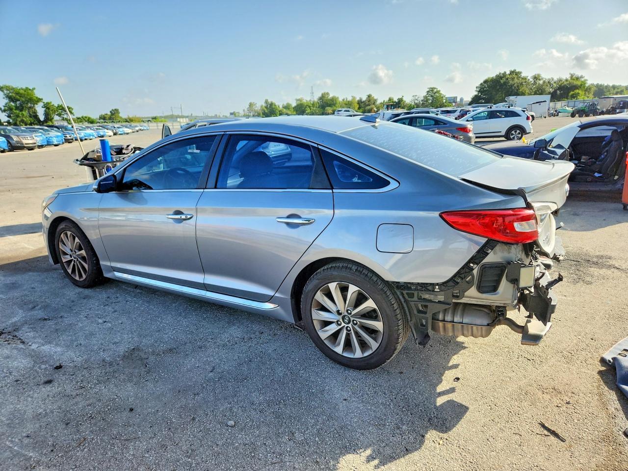 2015 Hyundai Sonata Sport - zdjęcie 2