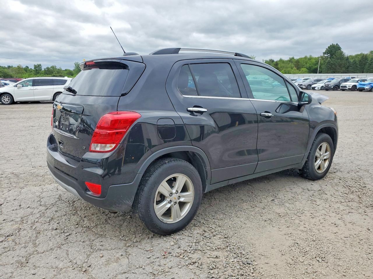 2020 Chevrolet Trax 1Lt - zdjęcie 3