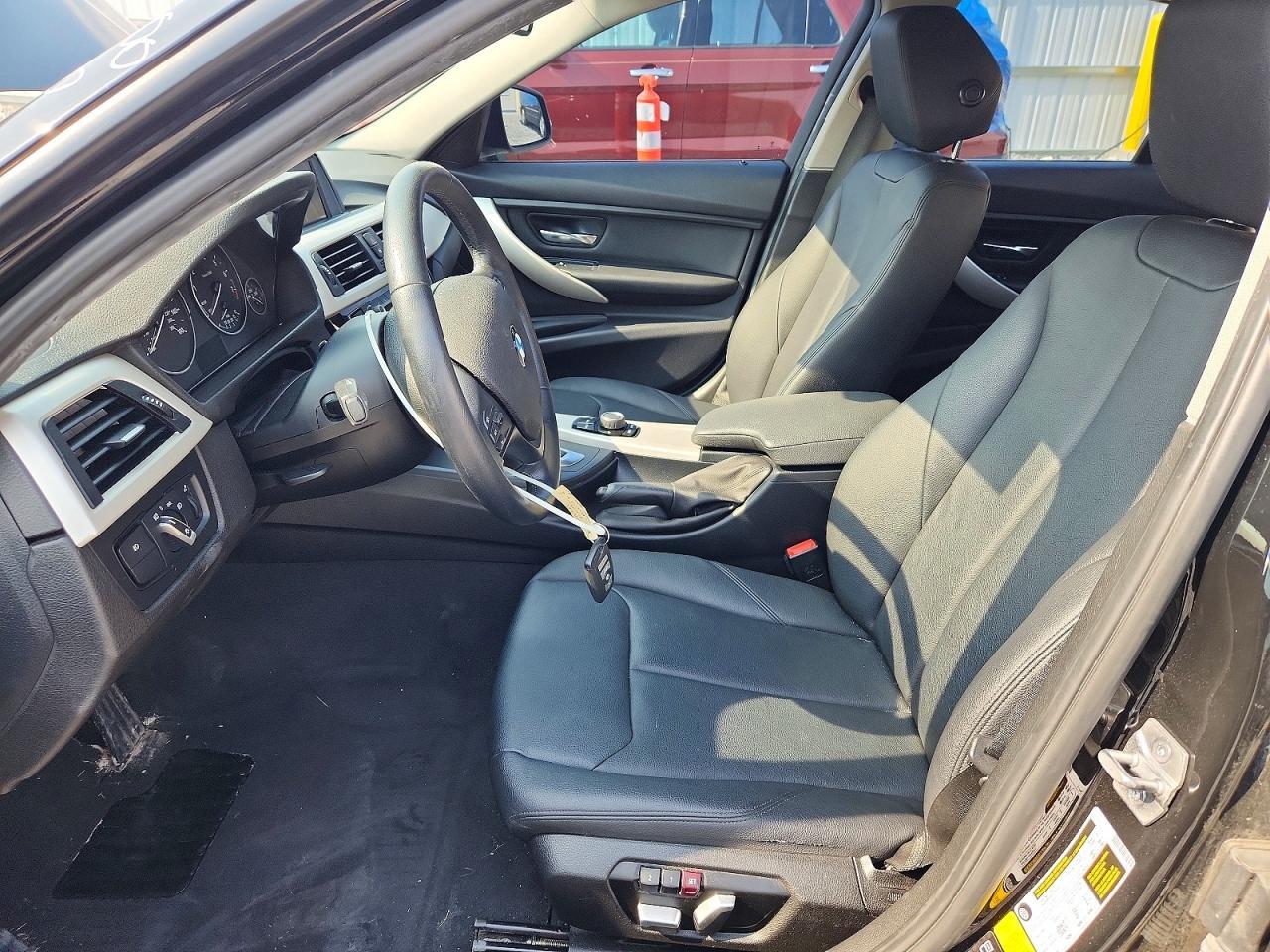 2016 BMW Seria 3 320i - zdjęcie 7