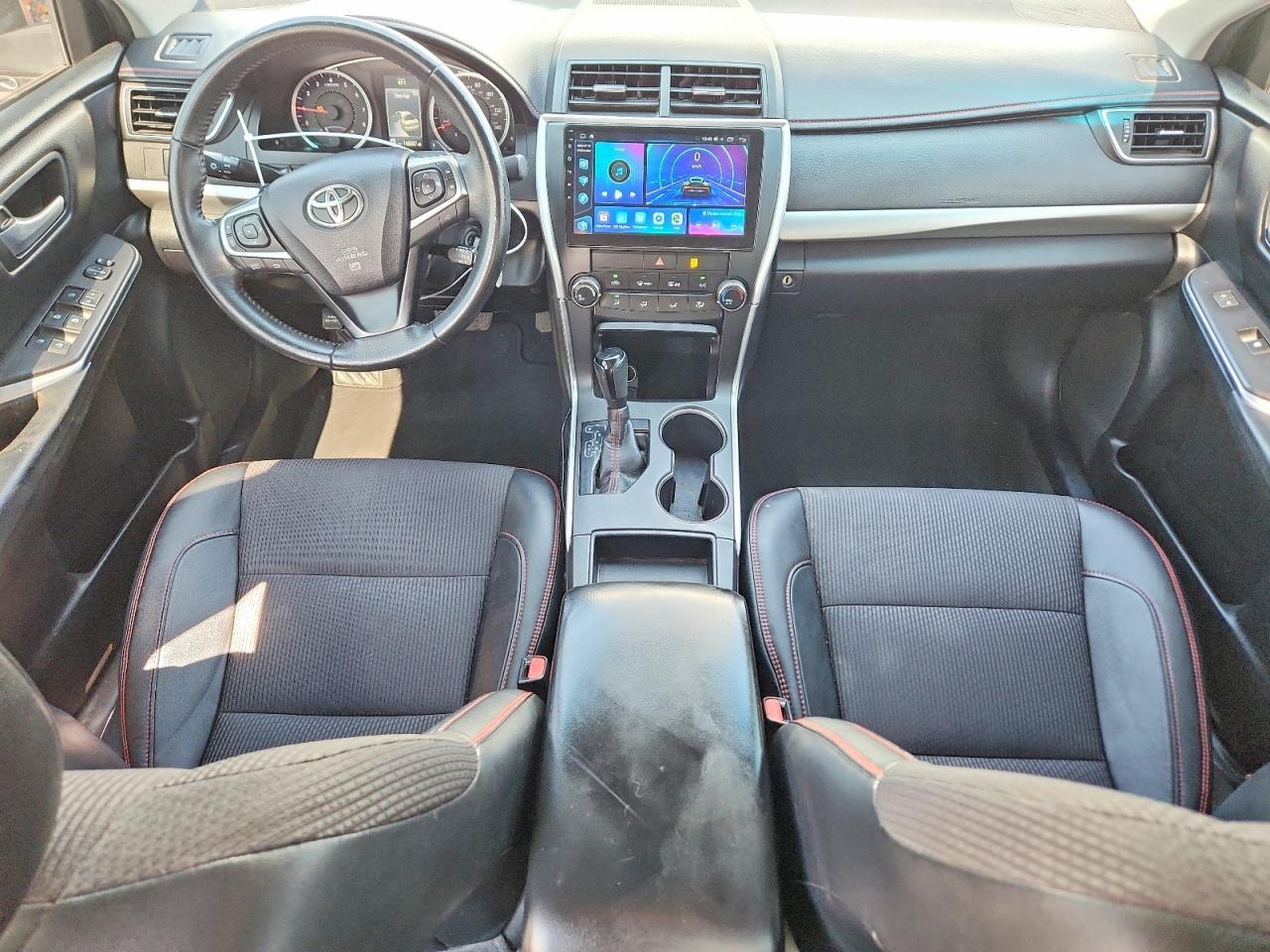 2016 Toyota Camry Se - zdjęcie 8