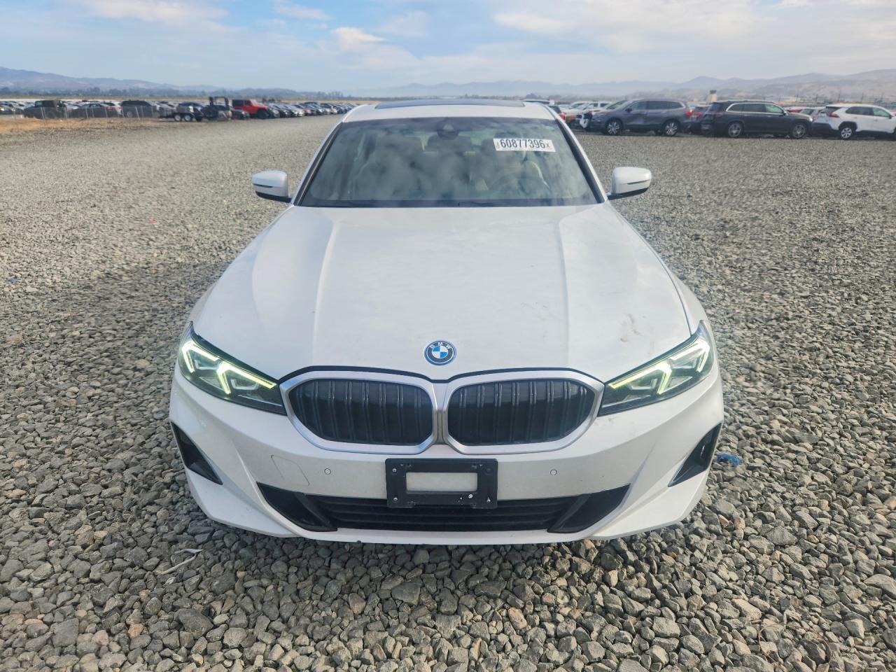 2023 BMW 330Xe - zdjęcie 5