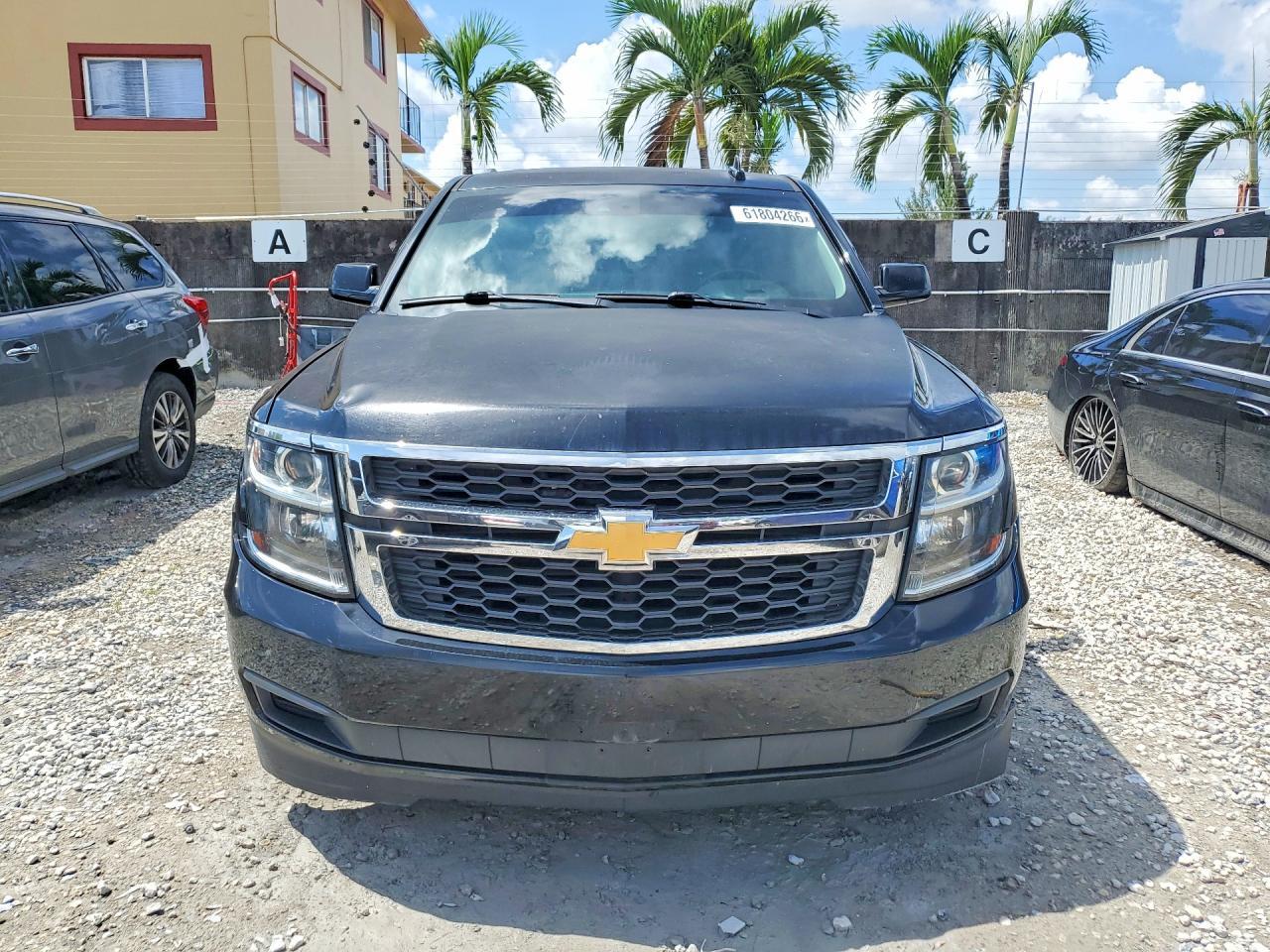 2018 Chevrolet Suburban K1500 Lt - zdjęcie 5