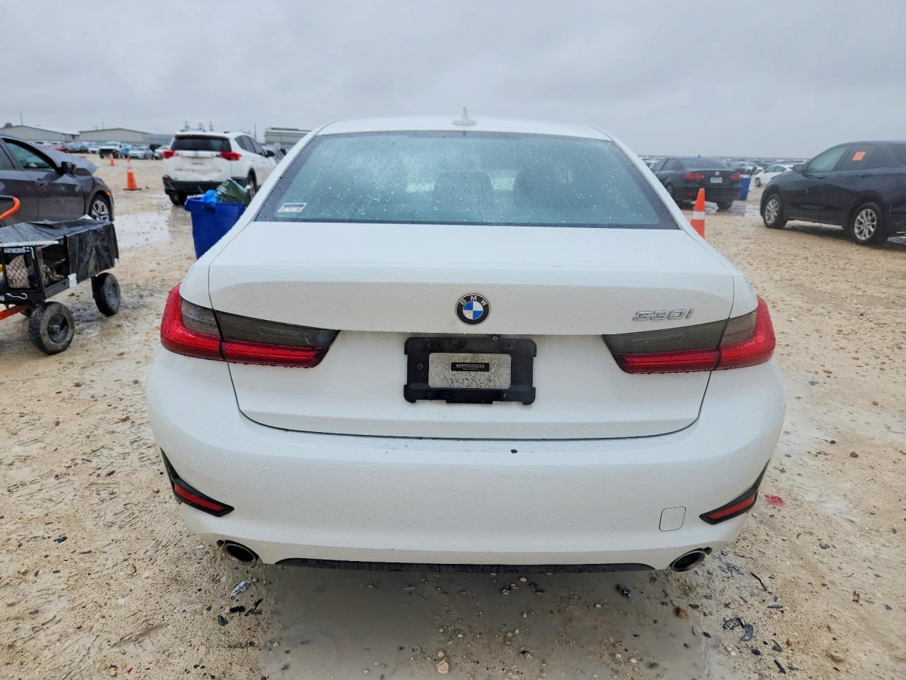 2020 BMW 330I - zdjęcie 6