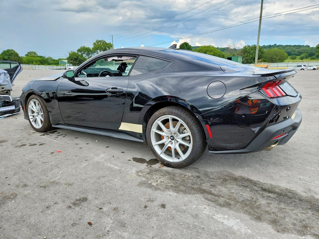 2024 Ford Mustang Gt - zdjęcie 2