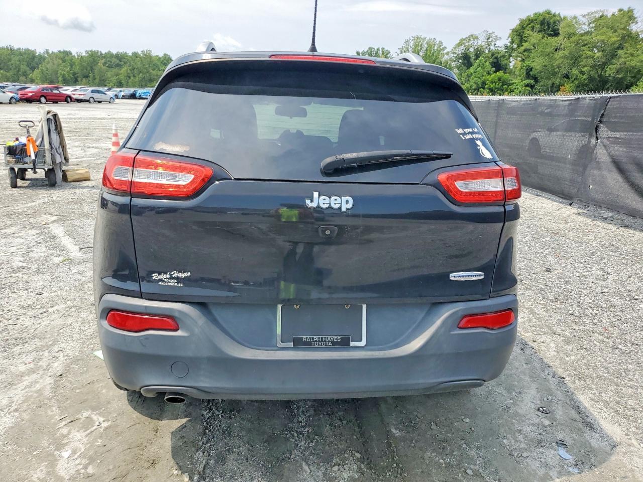 2017 Jeep Cherokee Latitude - zdjęcie 6