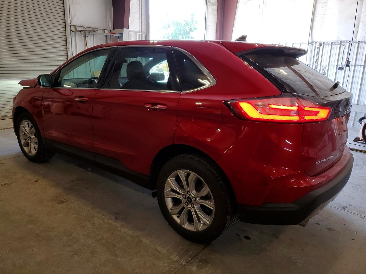 2024 Ford Edge Titanium - zdjęcie 2