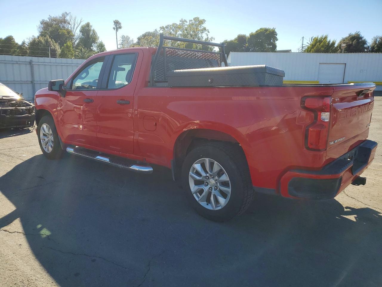2019 Chevrolet Silverado C1500 Custom - zdjęcie 2