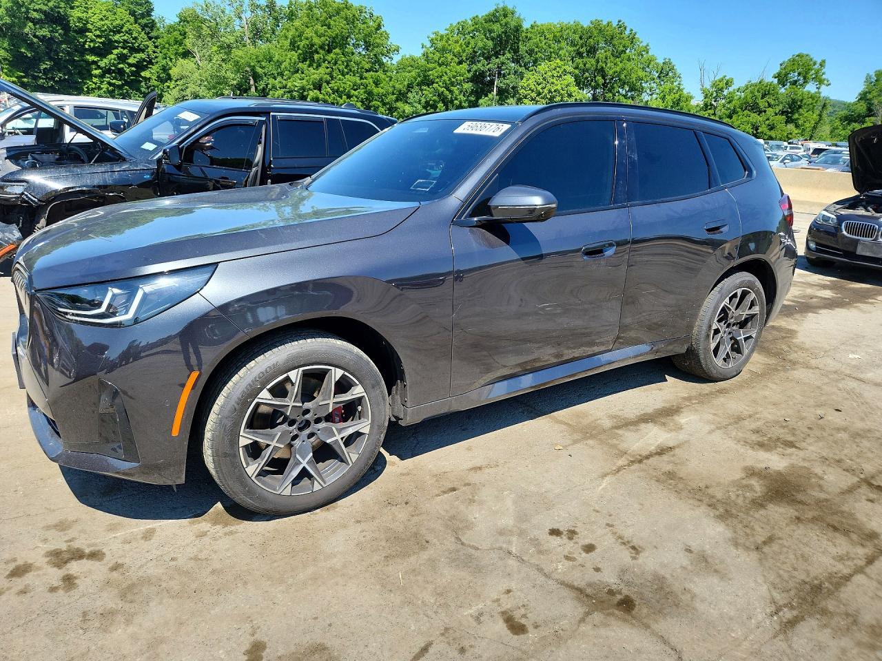2025 BMW X3 30 xDrive - zdjęcie główne