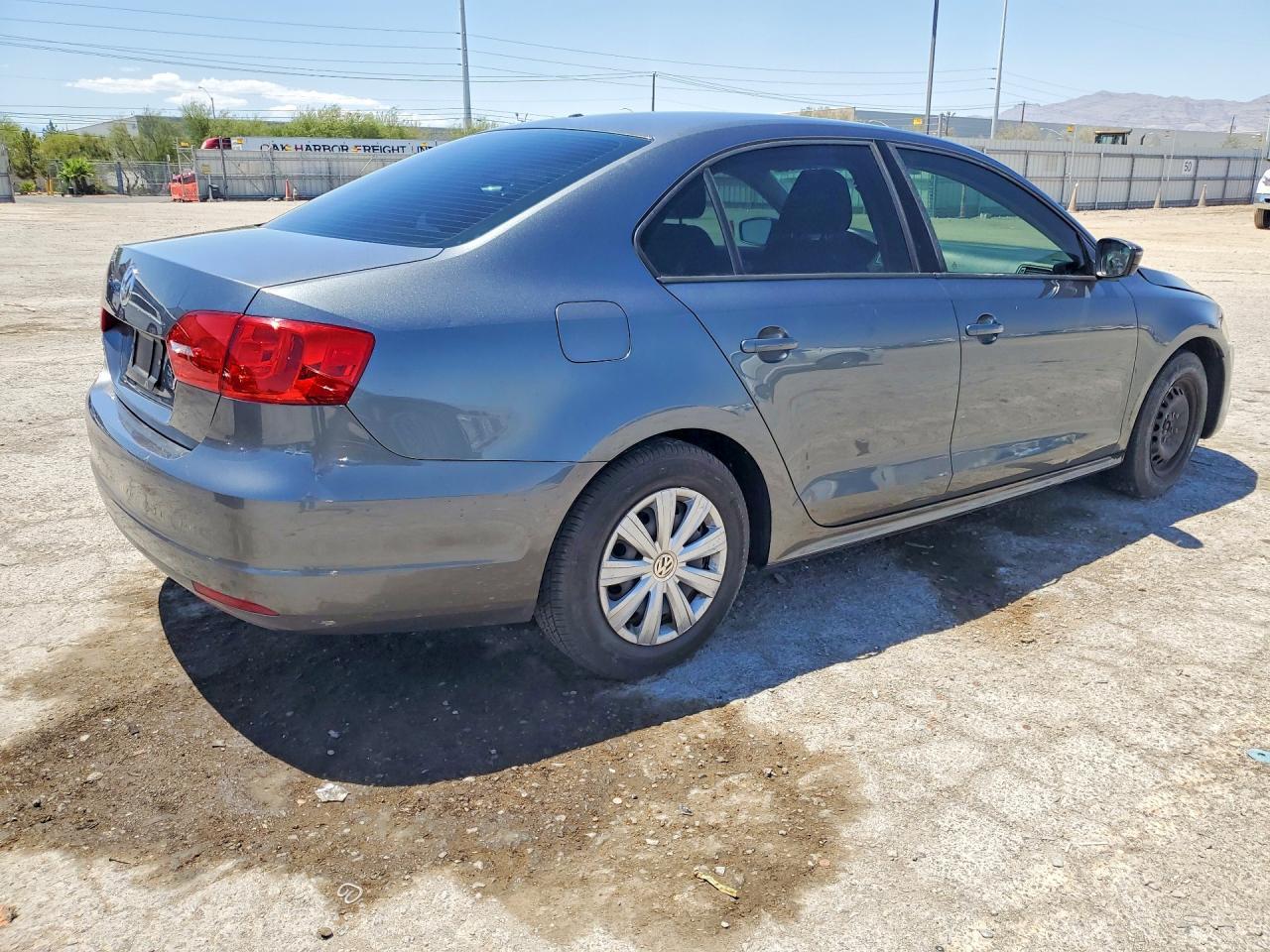 2014 Volkswagen Jetta Base - zdjęcie 3