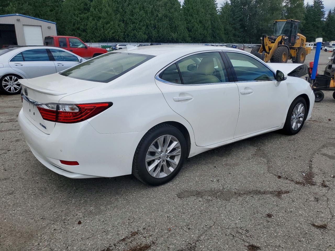 2015 Lexus Es 300H - zdjęcie 3