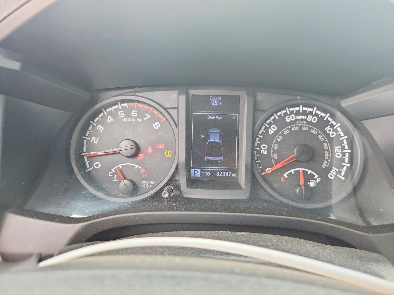 2019 Toyota Tacoma Sr - zdjęcie 9