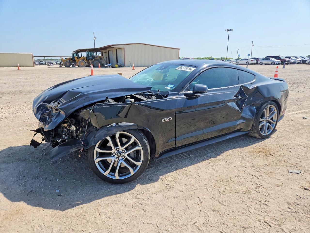 2020 Ford Mustang Gt - zdjęcie główne