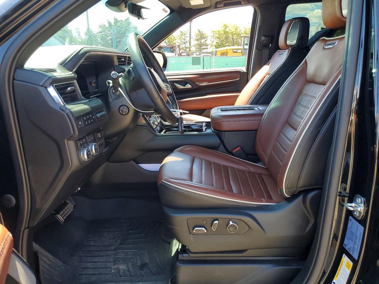 2023 GMC Yukon Denali Ultimate - zdjęcie 7