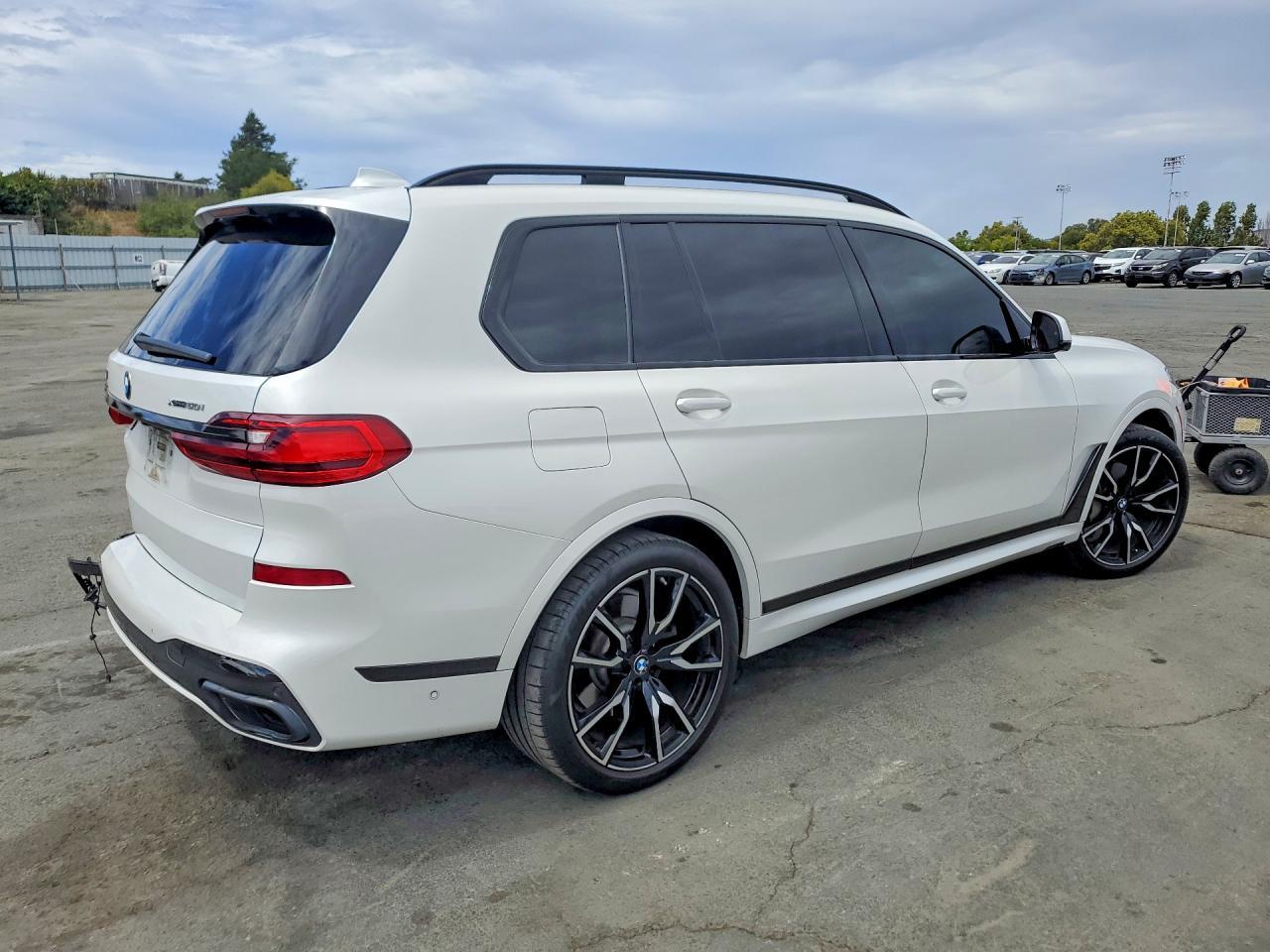 2019 BMW X7 xDrive50I - zdjęcie 3