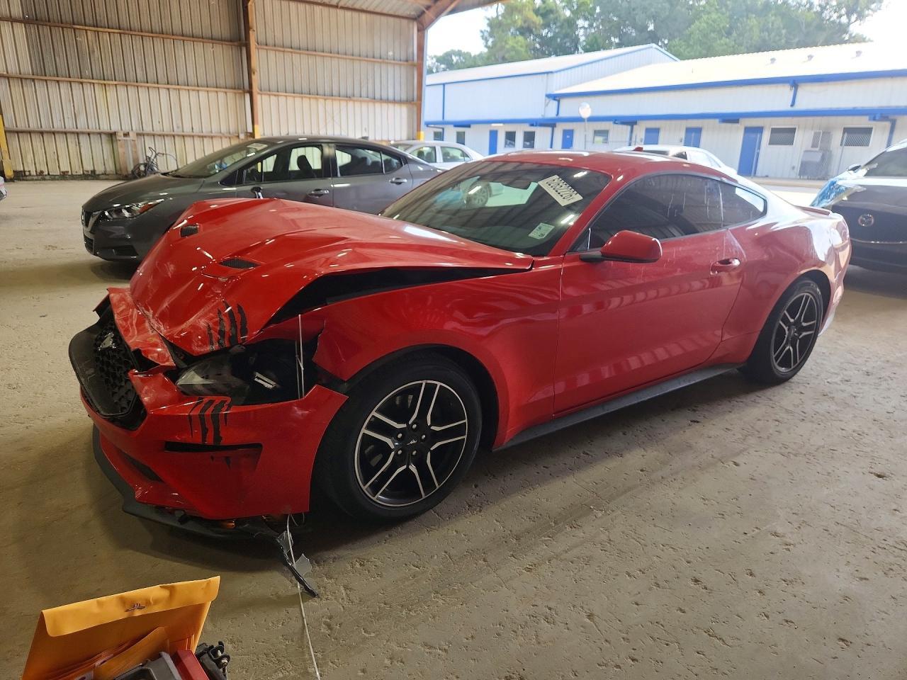 2021 Ford Mustang - zdjęcie główne