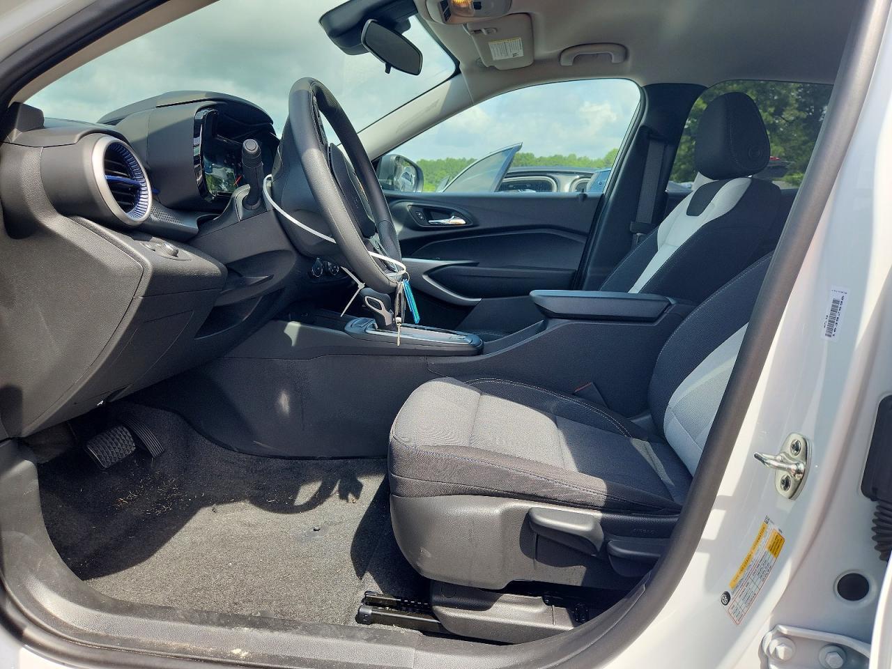 2026 Chevrolet Trax Ls - zdjęcie 7