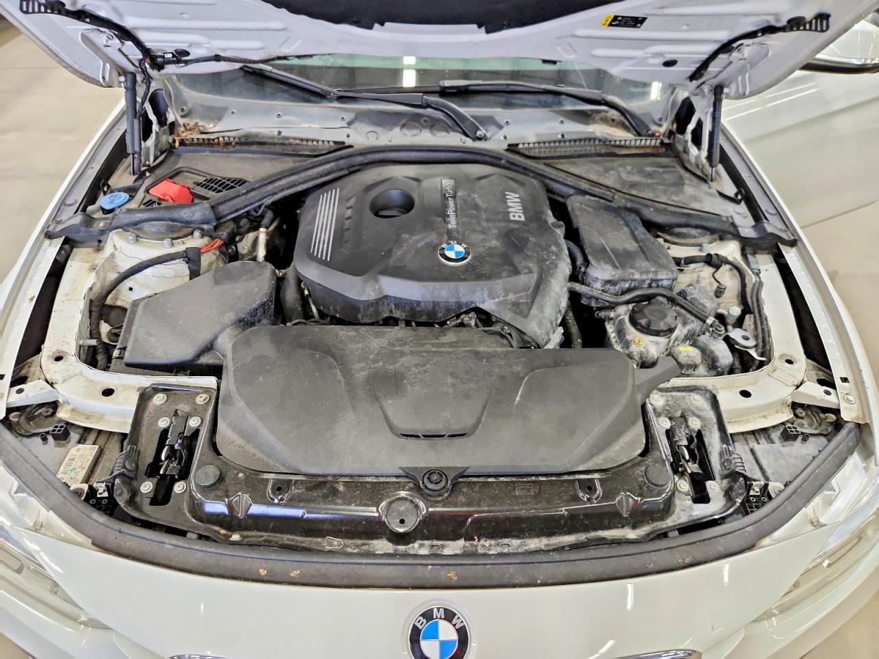 2017 BMW 330 I - zdjęcie 11