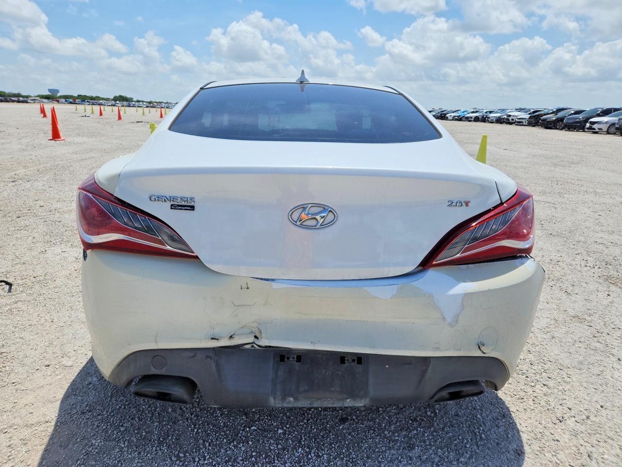 2013 Hyundai Genesis Coupe 2.0T - zdjęcie 6