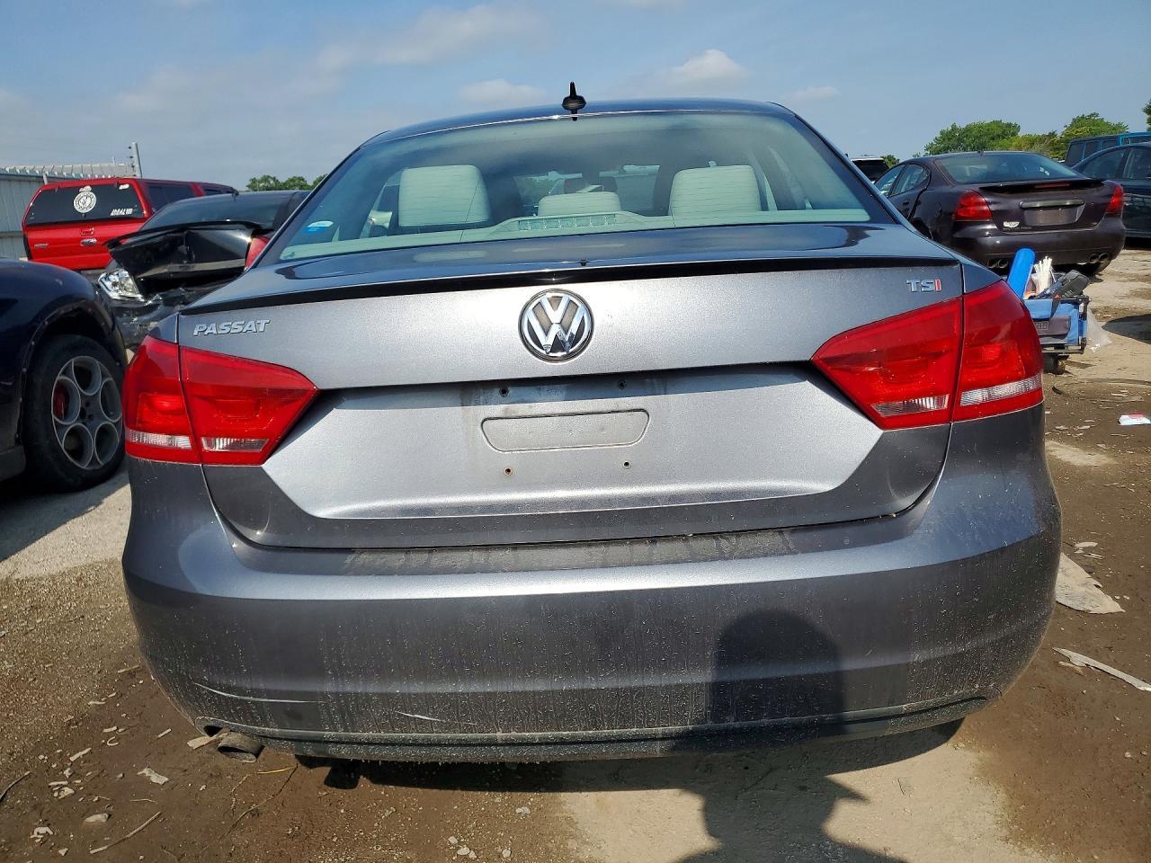 2014 Volkswagen Passat S - zdjęcie 6