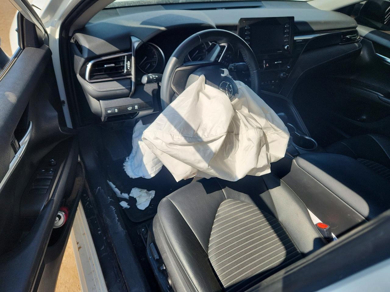 2023 Toyota Camry Se - zdjęcie 8