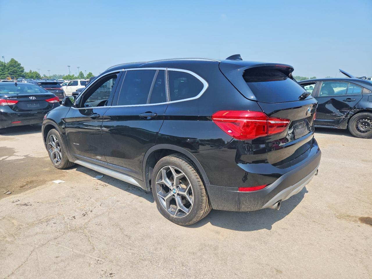 2016 BMW X1 xDrive28I - zdjęcie 2