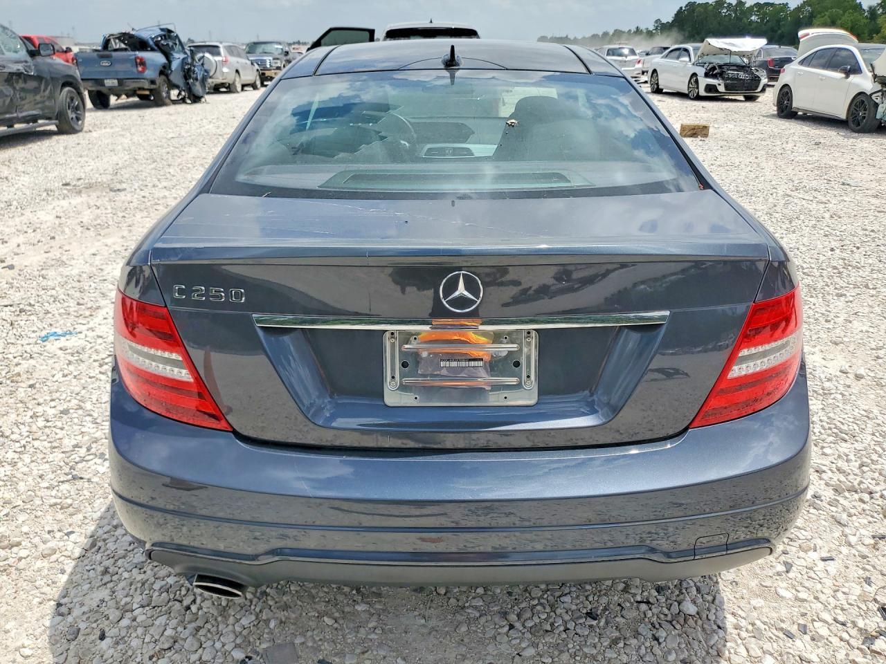 2013 Mercedes-Benz C 250 - zdjęcie 6