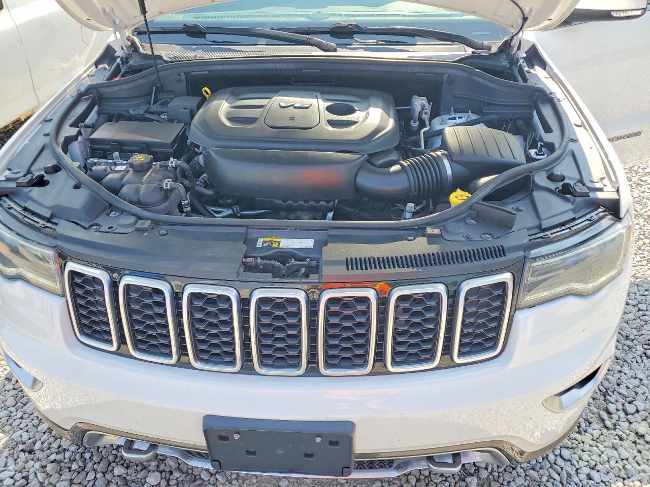 2018 Jeep Grand Cherokee Limited - zdjęcie 12
