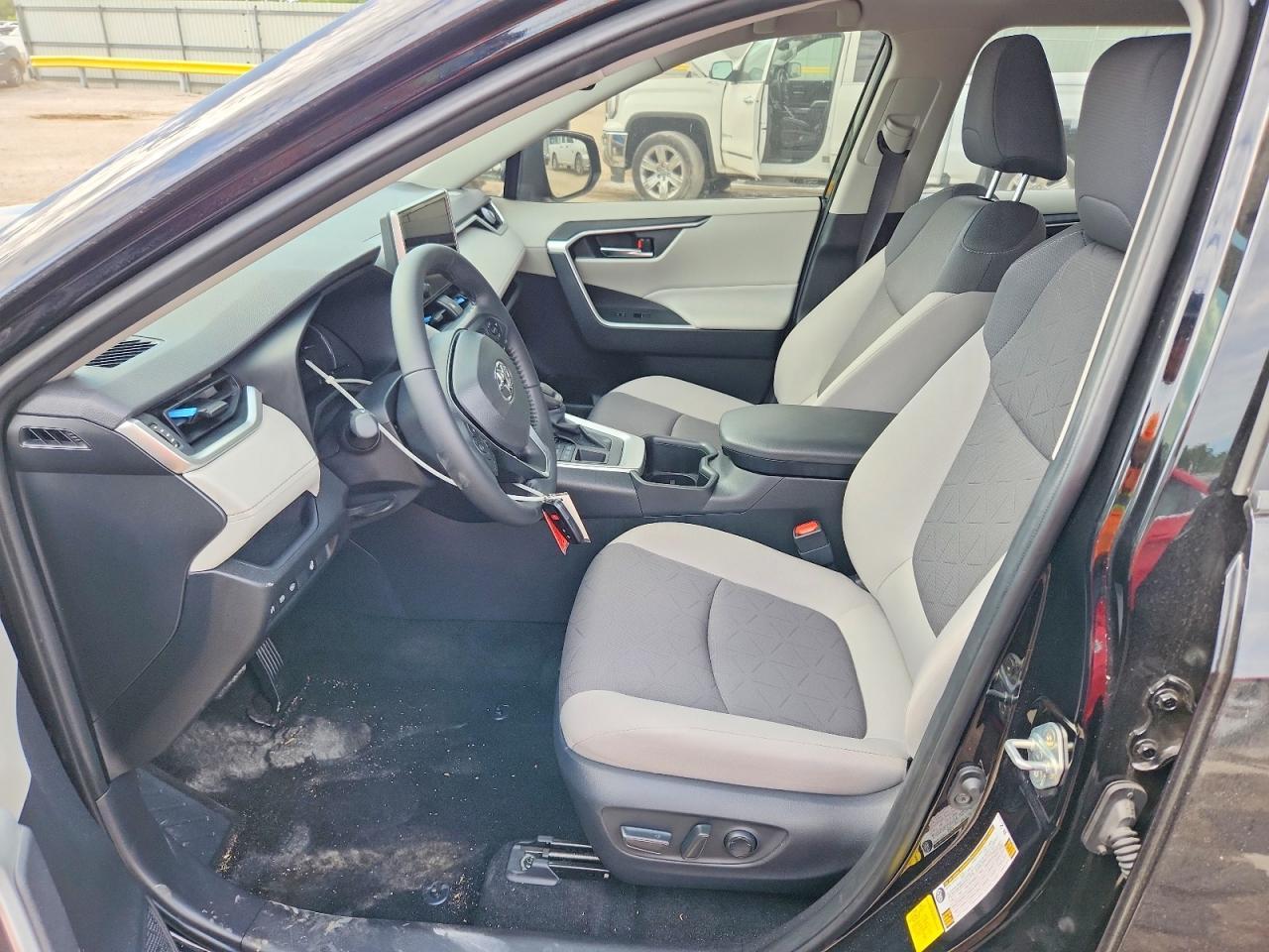 2025 Toyota Rav4 Xle - zdjęcie 7