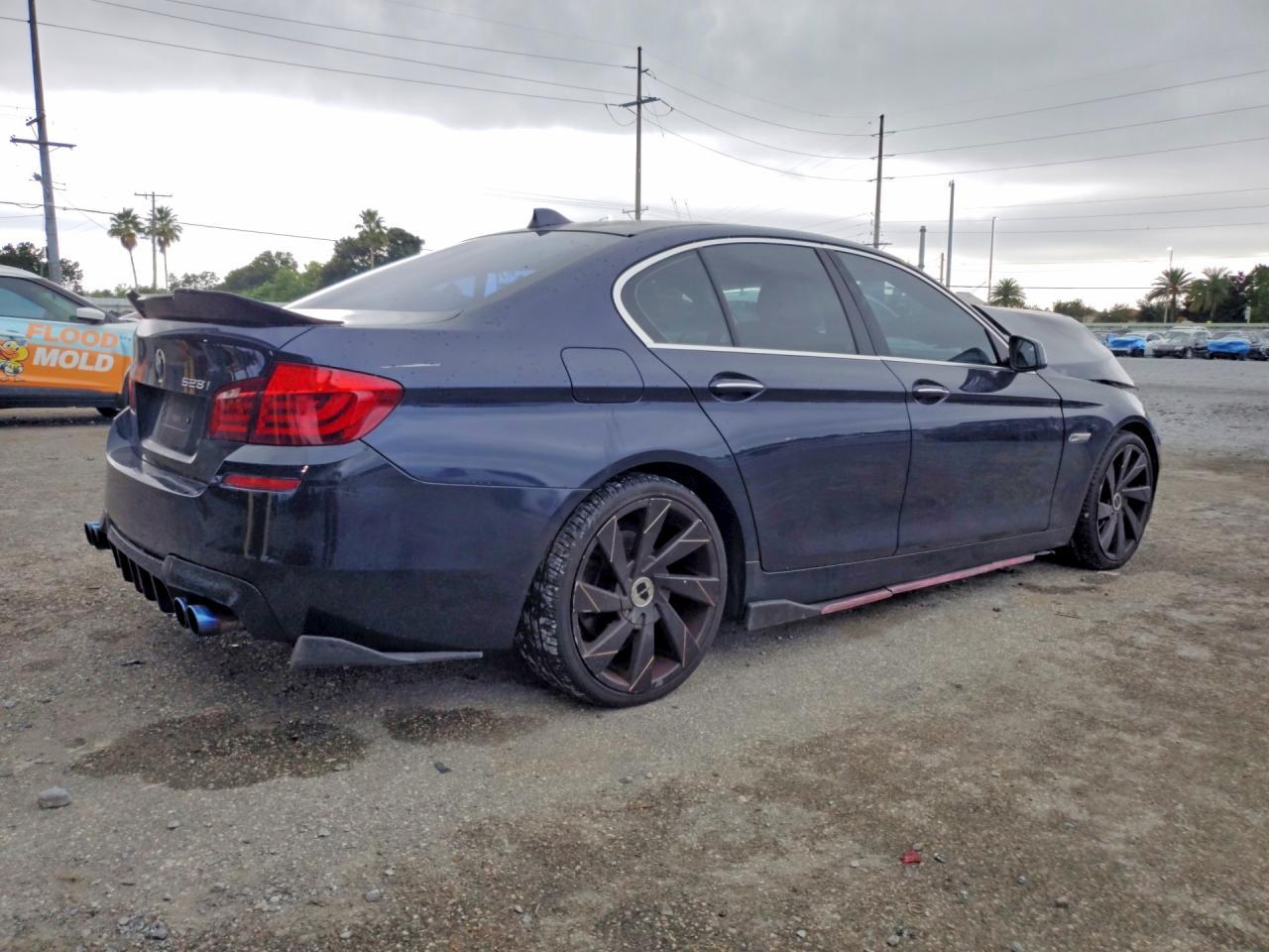 2013 BMW 528 I - zdjęcie 3