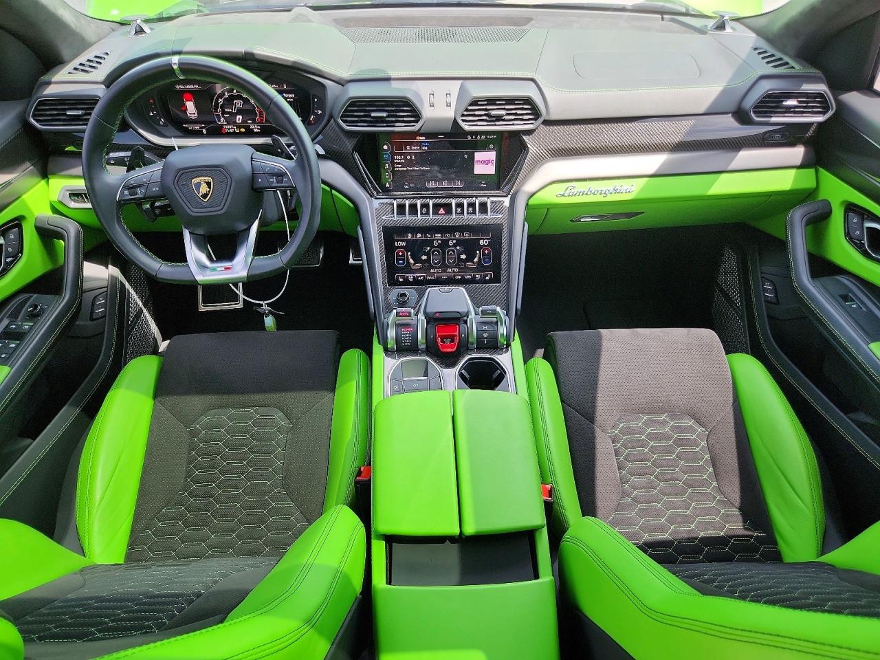 2022 Lamborghini Urus - zdjęcie 8