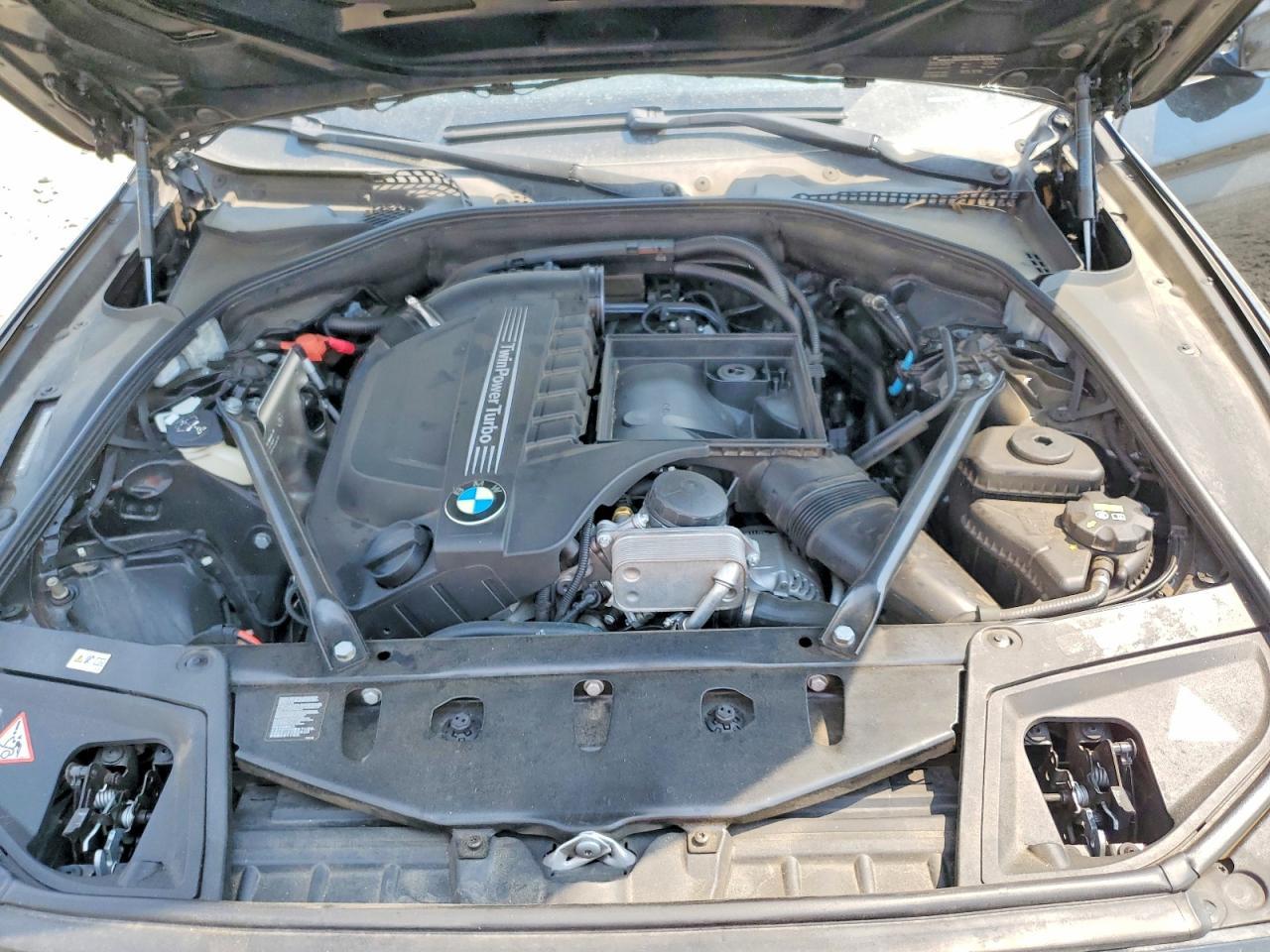 2015 BMW Seria 5 535i - zdjęcie 11