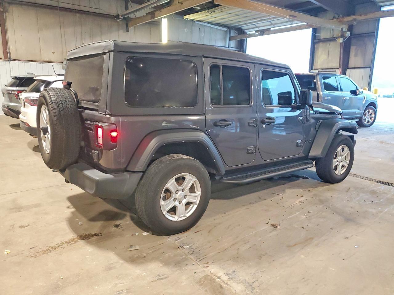 2022 Jeep Wrangler Unlimited Sport - zdjęcie 3