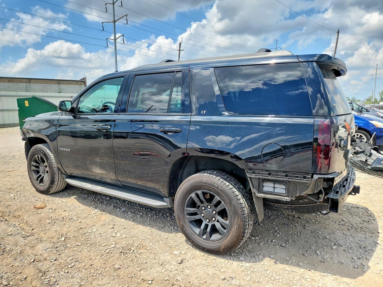2017 Chevrolet Tahoe C1500 Lt - zdjęcie 2