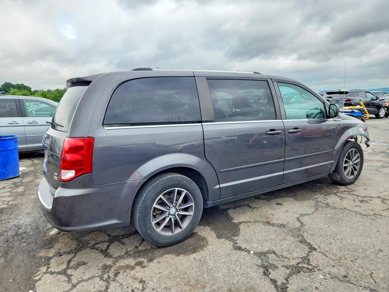 2017 Dodge Grand Caravan Sxt - zdjęcie 3
