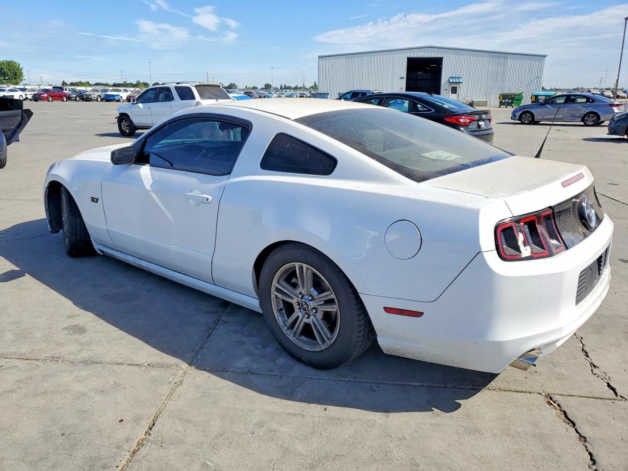2014 Ford Mustang - zdjęcie 2