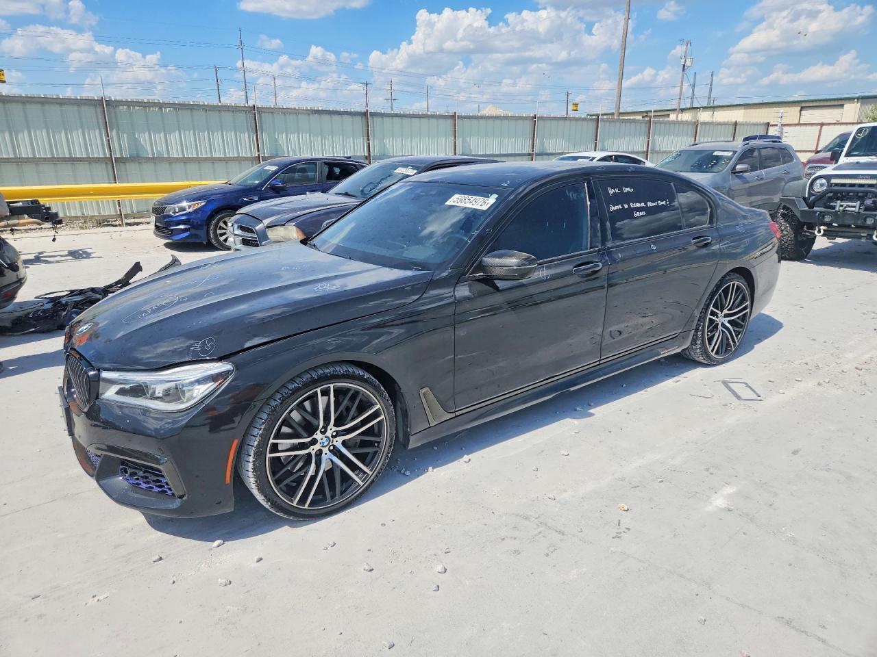 BMW Seria 7 - zdjęcie 1
