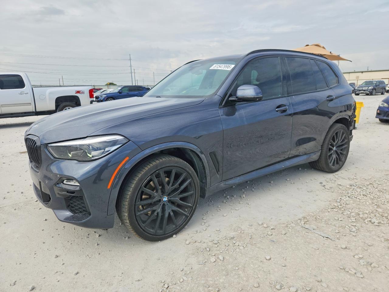 2020 BMW X5 Sdrive 40I - zdjęcie główne
