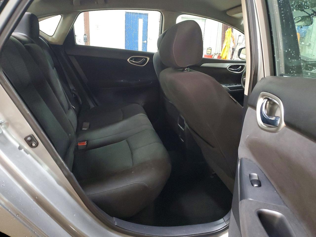 2014 Nissan Sentra Sr - zdjęcie 10