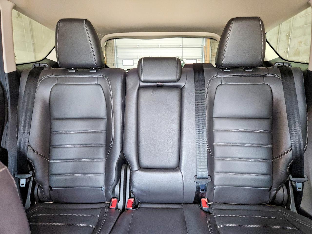 2017 Ford Escape Titanium - zdjęcie 10