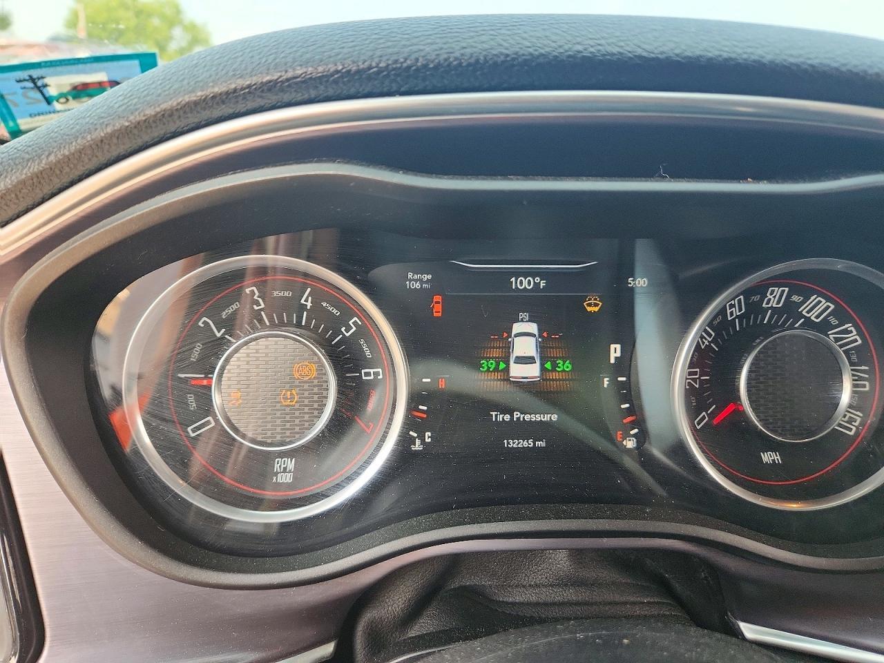 2015 Dodge Challenger Sxt - zdjęcie 9