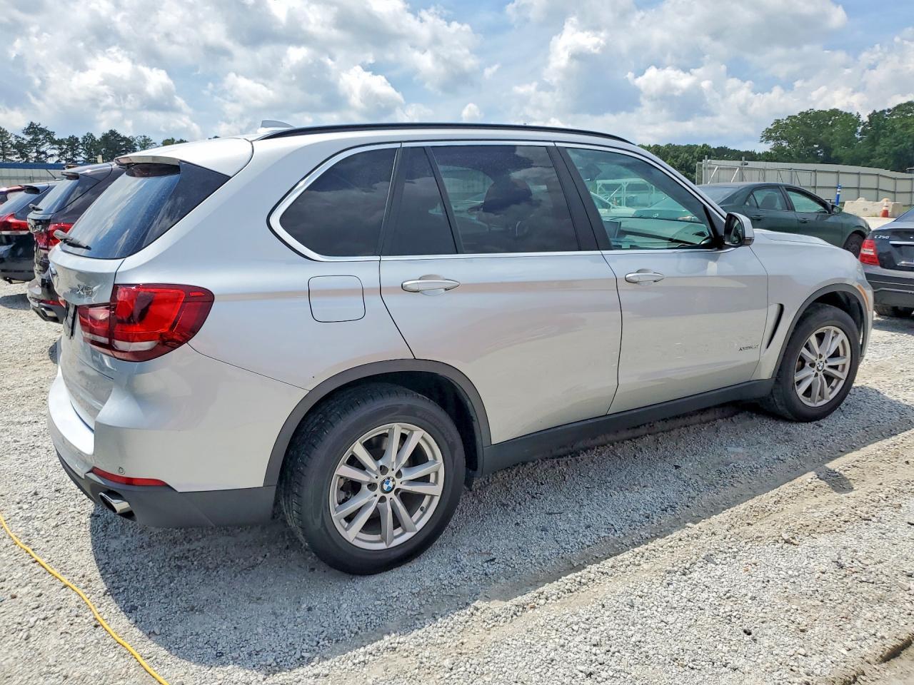 2015 BMW X5 xDrive35I - zdjęcie 3