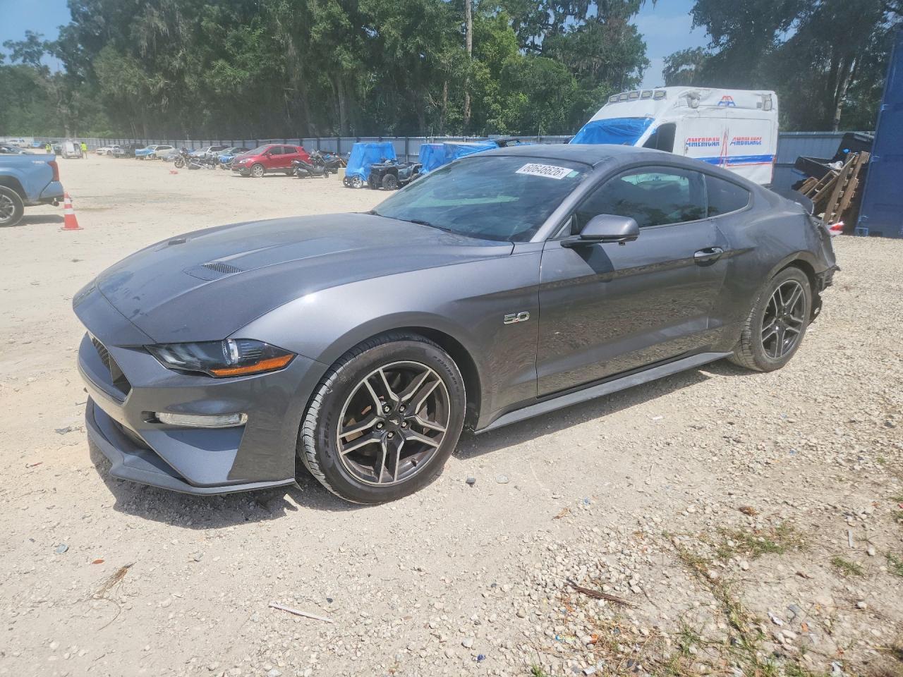 2022 Ford Mustang Gt - zdjęcie główne