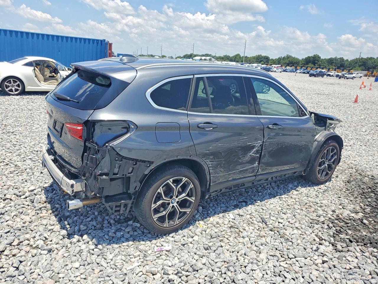 2020 BMW X1 Sdrive28I - zdjęcie 3