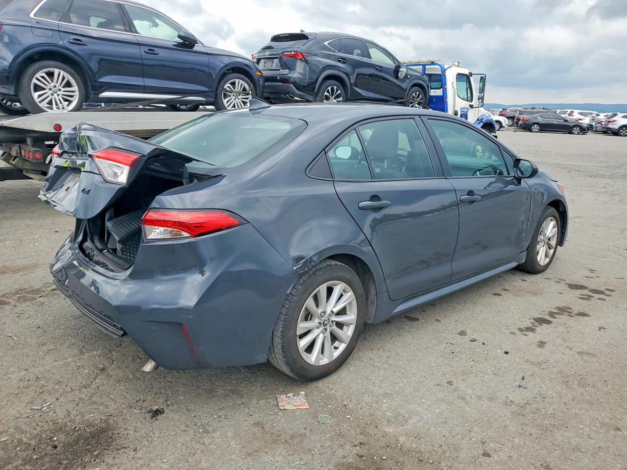 2024 Toyota Corolla Le - zdjęcie 3