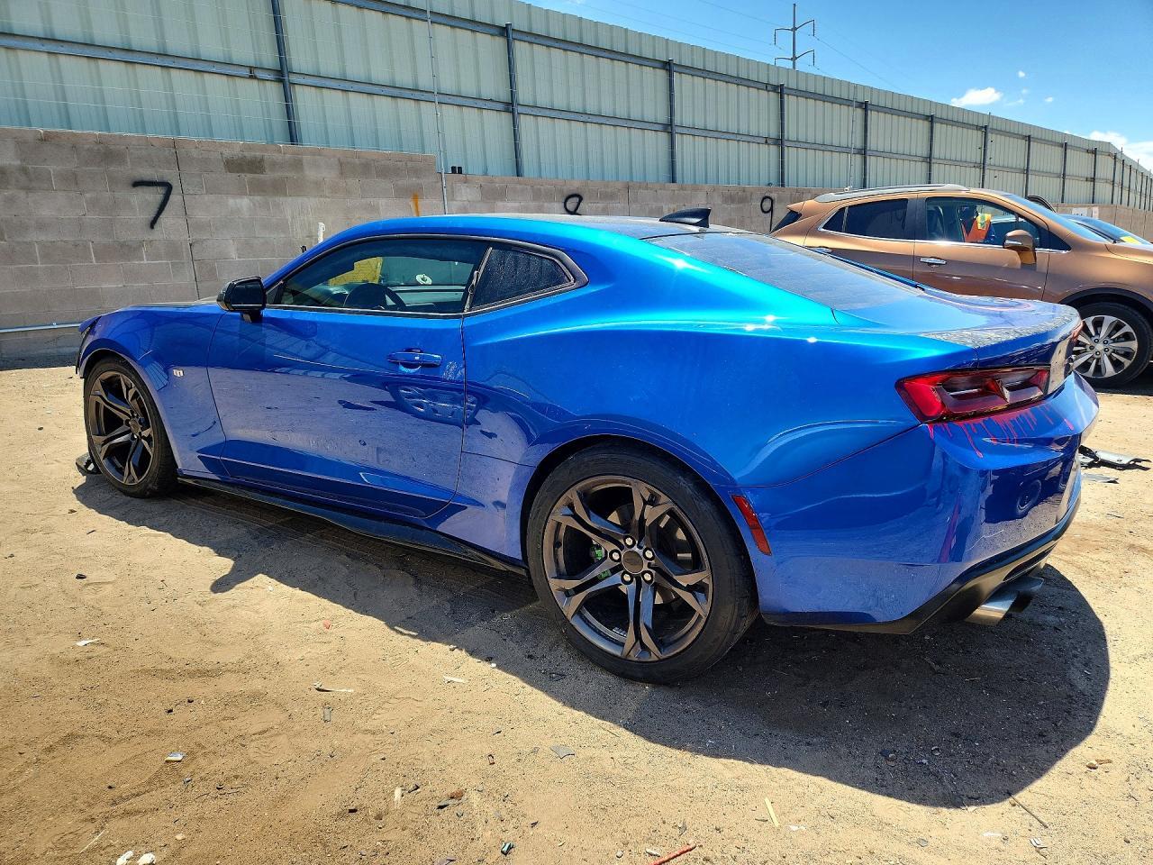 2017 Chevrolet Camaro Ls - zdjęcie 2