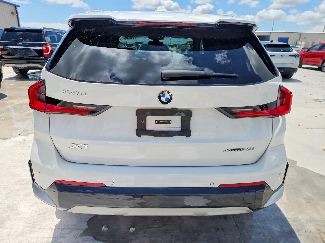 2025 BMW X1 xDrive28I - zdjęcie 6
