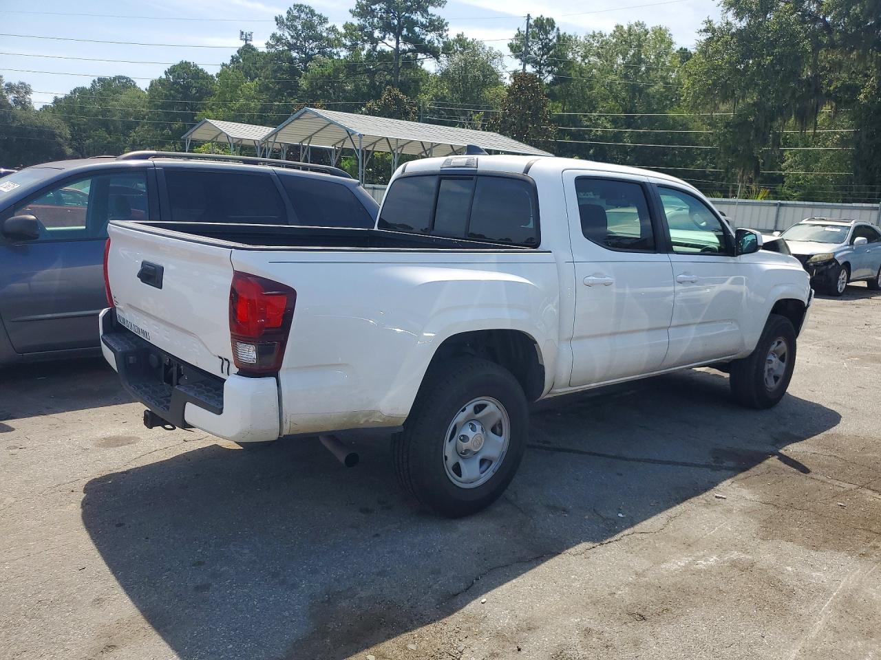2023 Toyota Tacoma Sr - zdjęcie 3